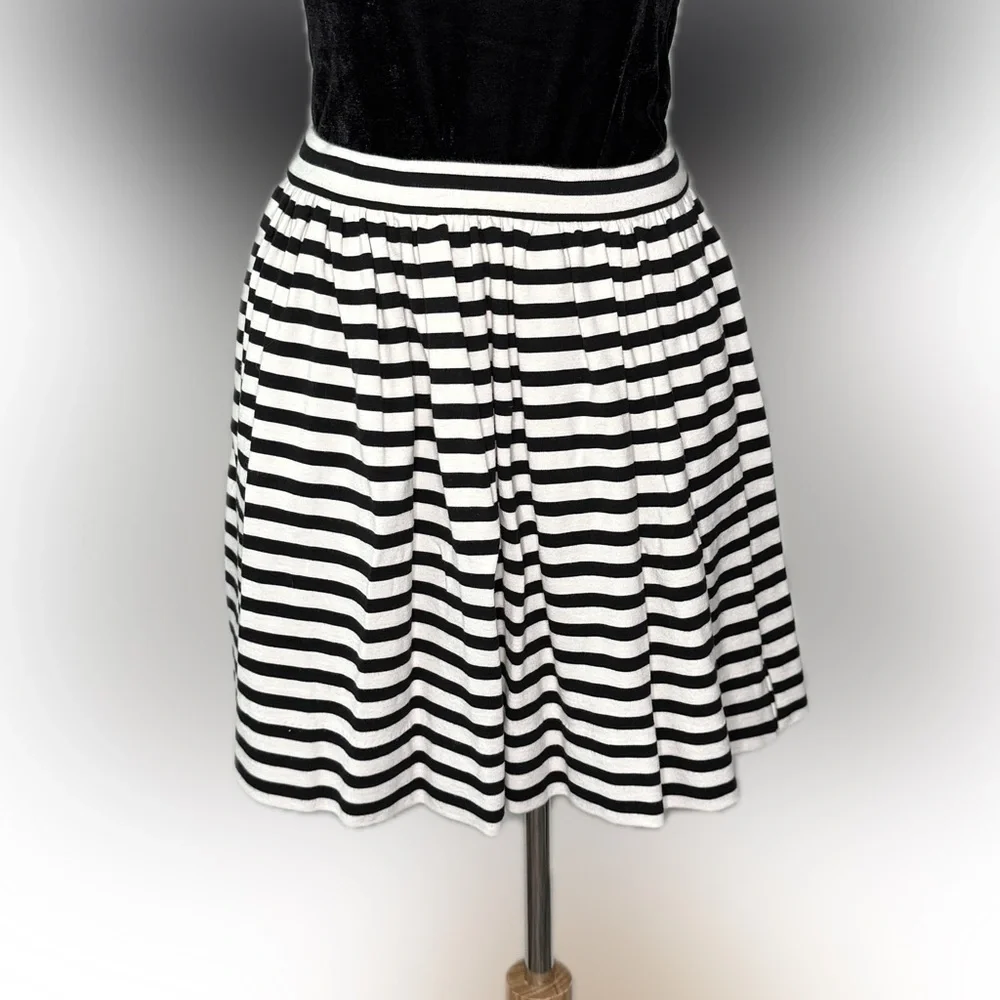 Kate Spade Girls Mini Skirt size 10